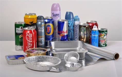  Aluminium: Le Roi Indiscutable de la Légèreté et de la Recyclabilité !